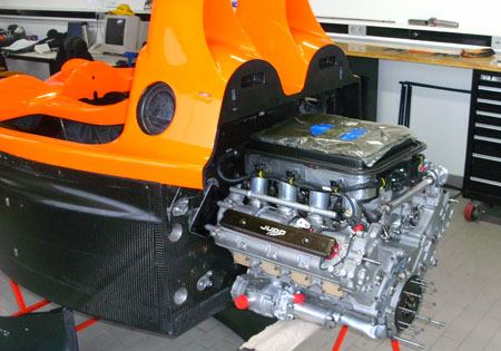 judd-engine-in-ksm-lola